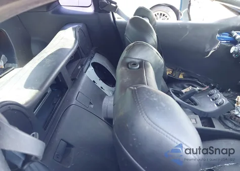 2004 Nissan 350Z z USA, uszkodzony, nr VIN JN1AZ34DX4T161147